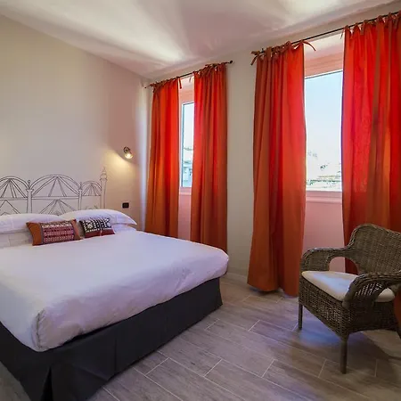 So&leo Guest house *