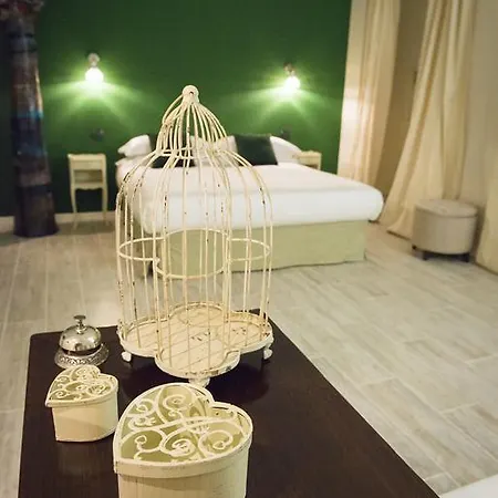 So&leo Guest house